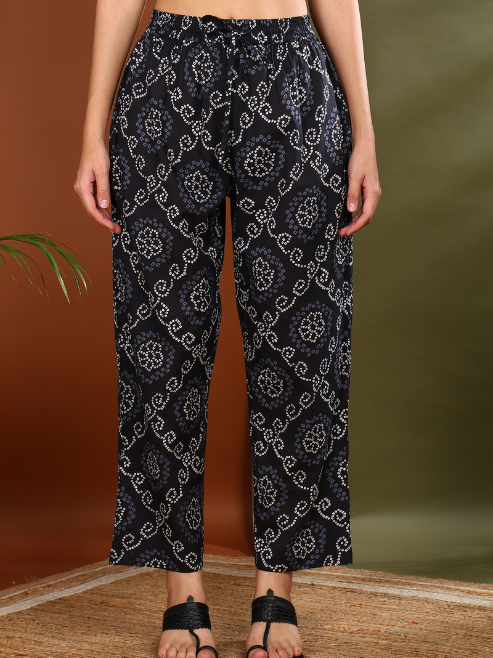 Fashion Plus Store Women's Black Cotton Bandhani Print Calf Length Halter Neck Sleeveless A-Line Kurta With Pant And Duptta (Black)