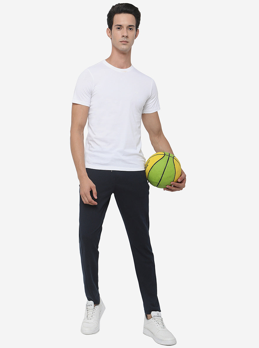 White Solid Slim Fit T-Shirt | pehervi