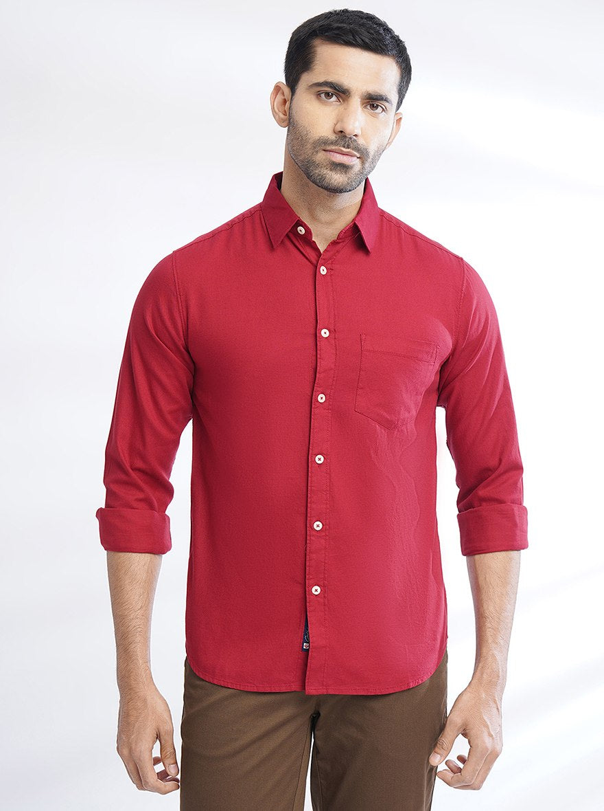 Red Solid Slim Fit Casual Shirt | pehervi