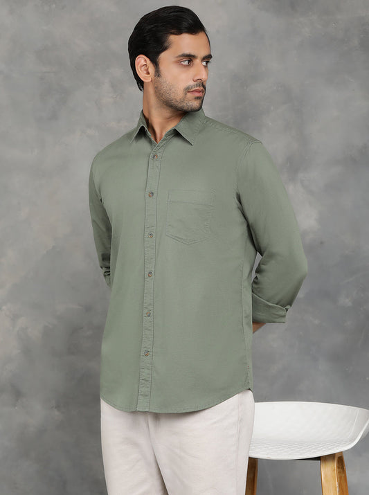 Olive Green Solid Slim Fit Casual Shirt | pehervi