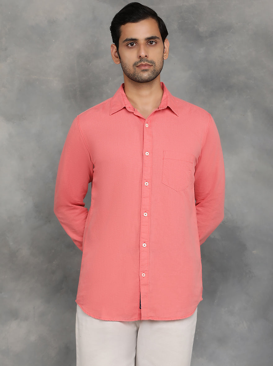 Coral Pink Solid Slim Fit Casual Shirt | pehervi