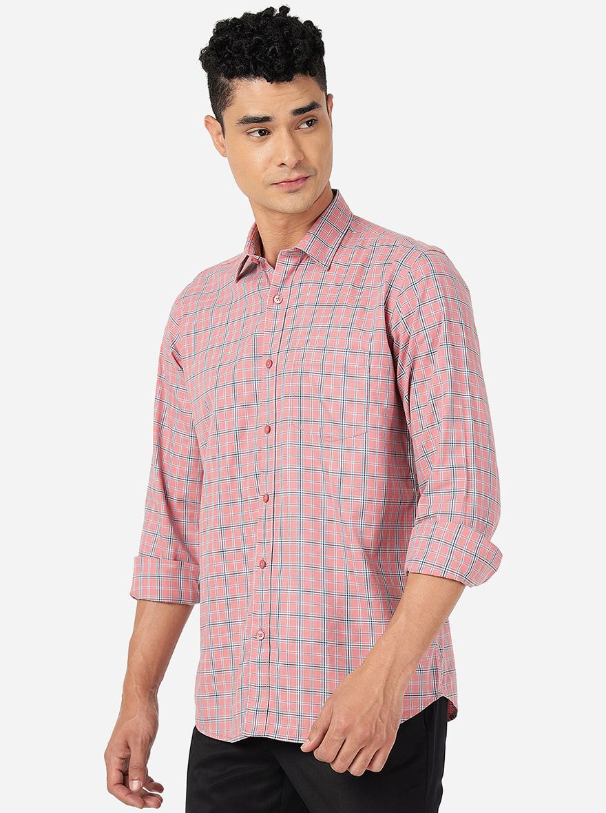 Rose Pink Checked Slim Fit Semi Casual Shirt | Pehervi