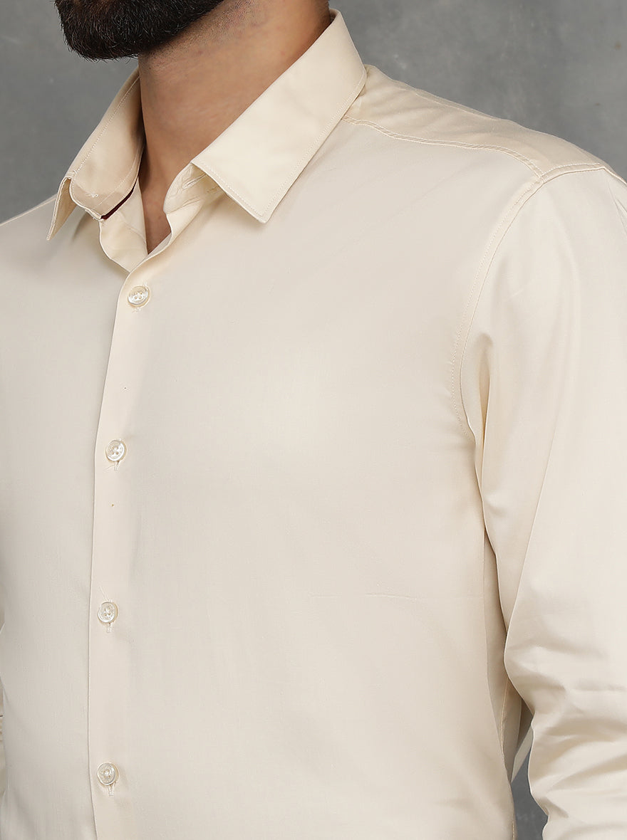 Cream Solid Slim Fit Casual Shirt | pehervi