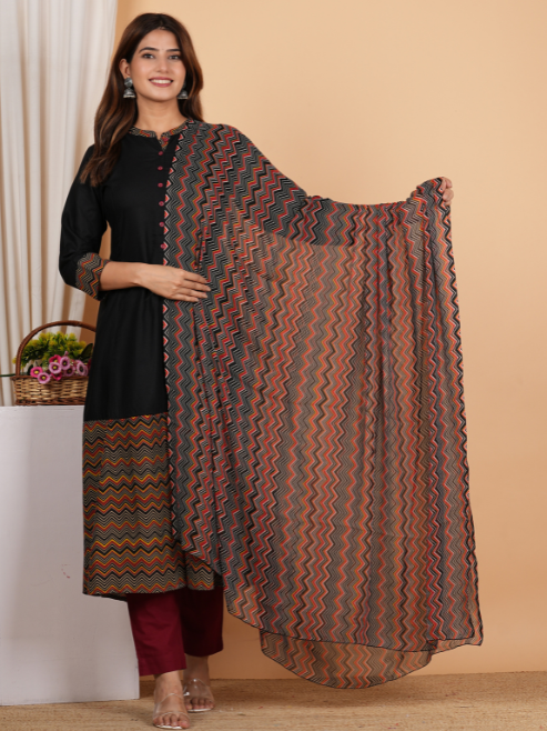Fashion Plus Store Women's Rayon Calf Length Zigzag Printed 3/4th Sleeve Regular Fitted Black A-line Kurta with Zig-Zag Printed Dupatta