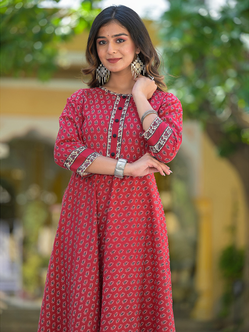 Cotton Floral Print Anarkali Kurta (MAROON)