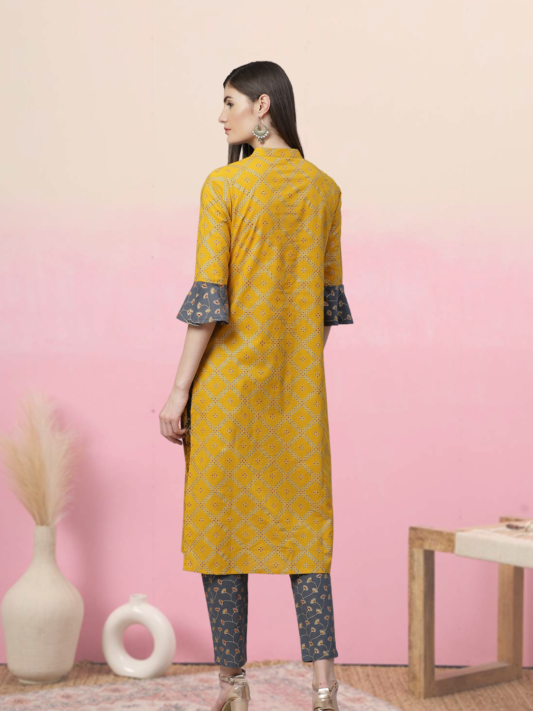 Cotton Geomatrical Printed Straight Kurta with Pant (Yellow & Grey)