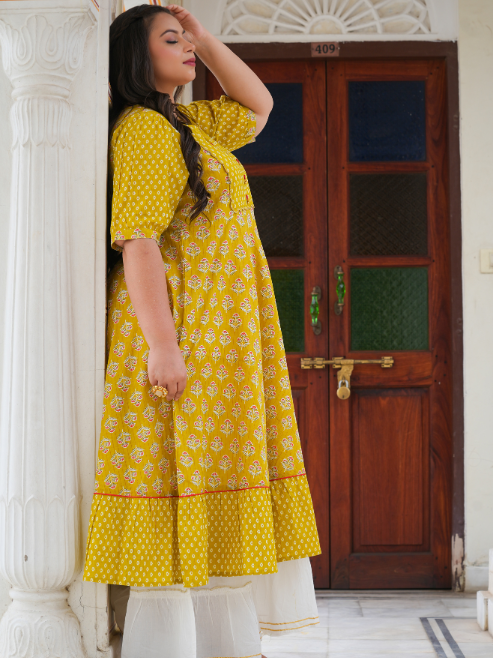 Fashion Plus Store Women's Mustard Floral Printed Anarkali Kurti