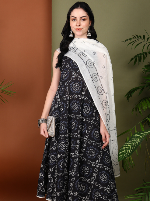 Fashion Plus Store Women's Black Cotton Bandhani Print Calf Length Halter Neck Sleeveless A-Line Kurta With Pant And Duptta (Black)