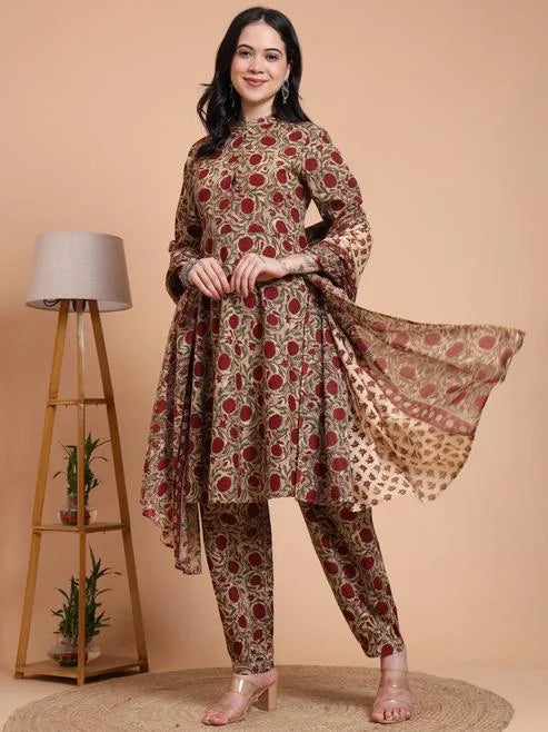 Fashion Plus Store Women’s Cambric Cotton Floral Print Short Kurta Pant With Dupatta Set (Green)