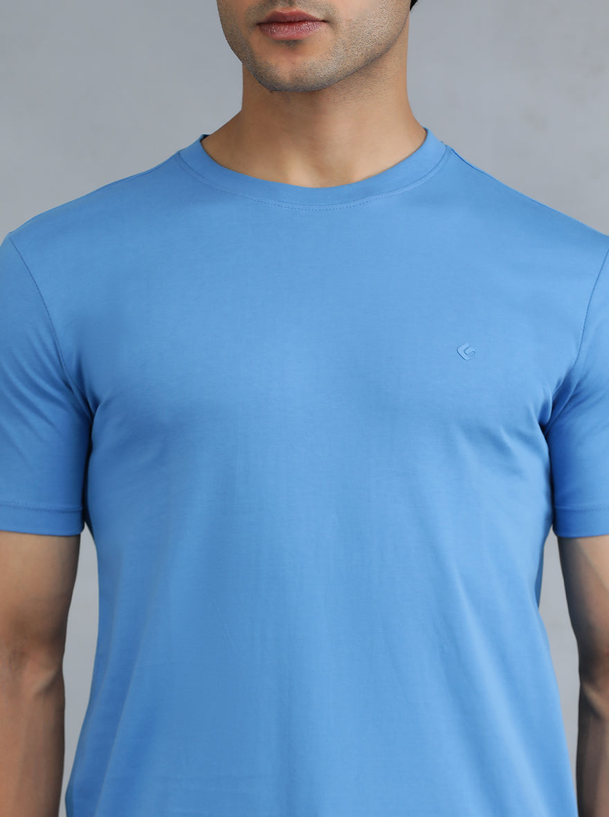 Blue Solid Slim Fit T-Shirt | pehervi