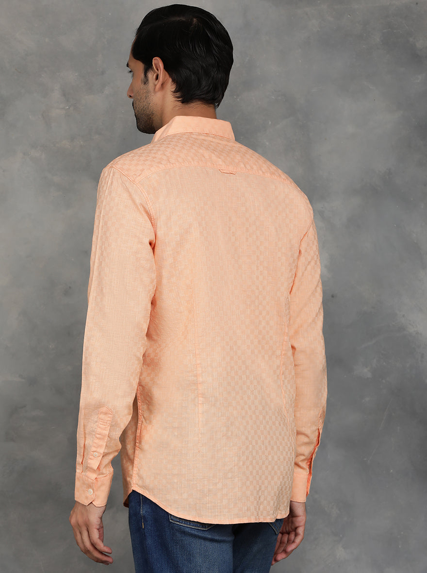 Peach Solid Slim Fit Casual Shirt | pehervi