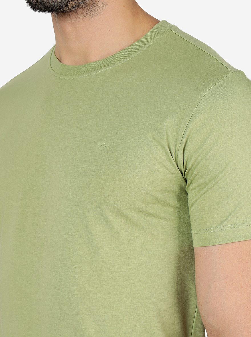 Pista Green Solid Slim Fit T-Shirt | pehervi