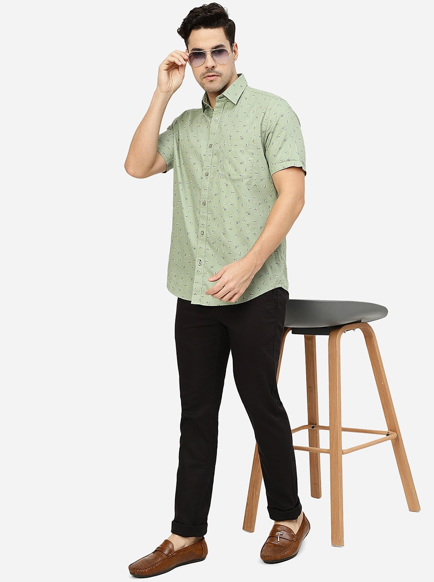 Pista Green Printed Smart Fit Semi Casual Shirt | Pehervi