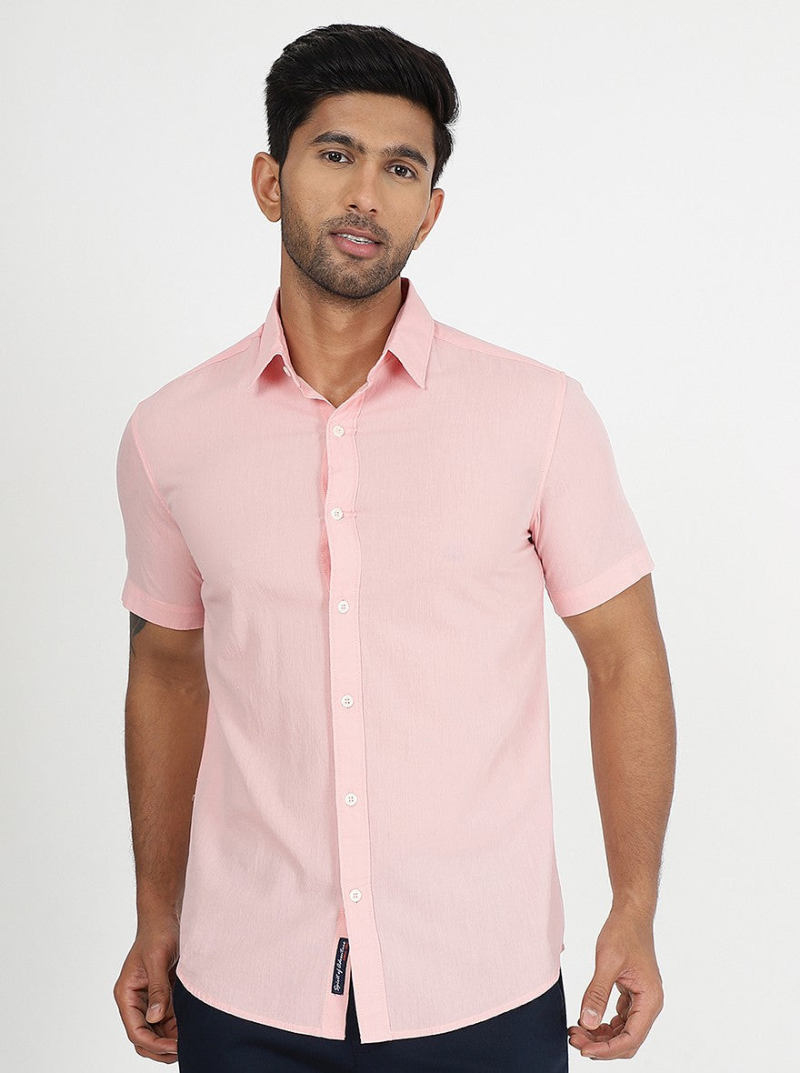 Pink Solid Slim Fit Casual Shirt | pehervi