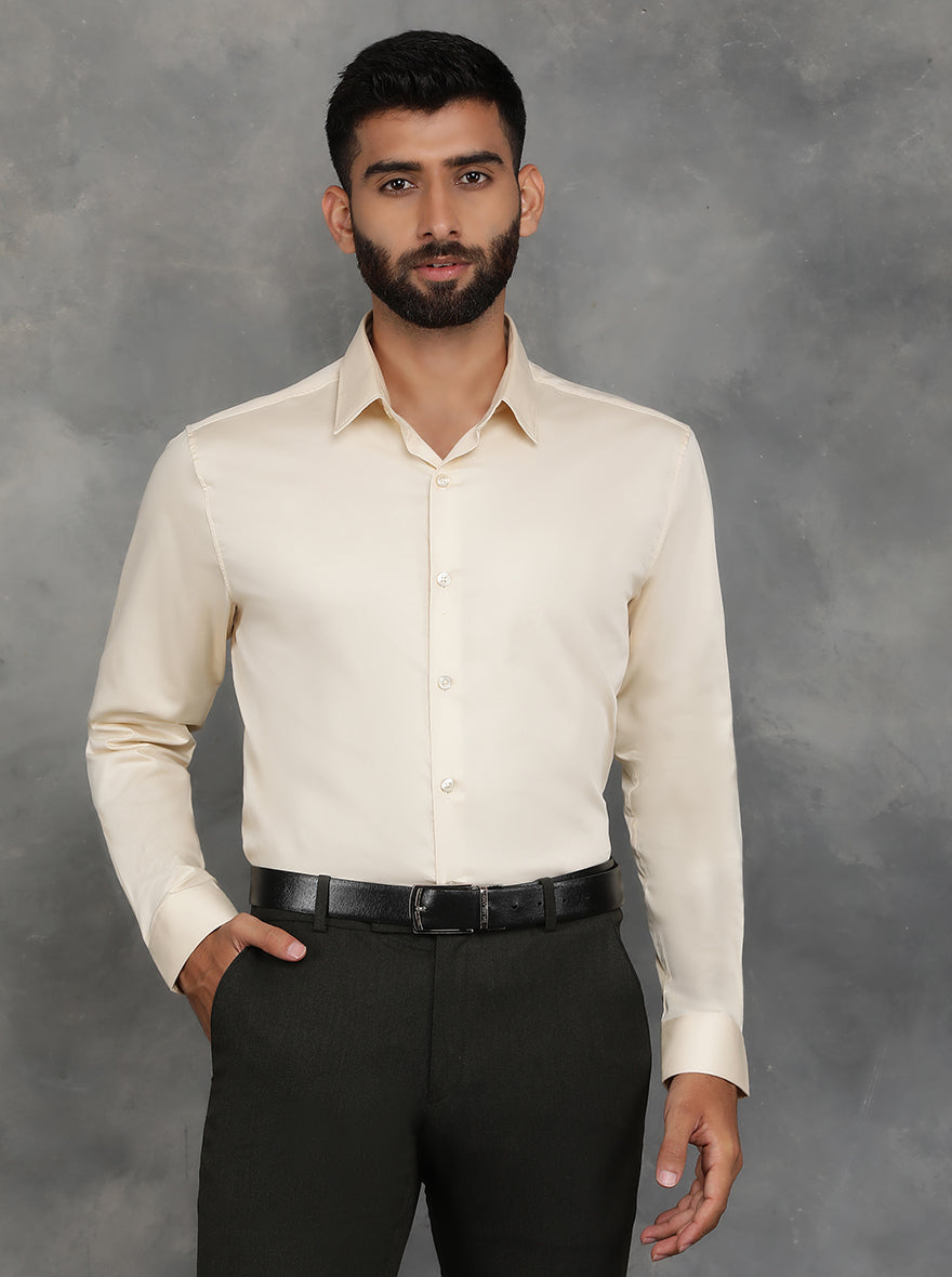Cream Solid Slim Fit Casual Shirt | pehervi
