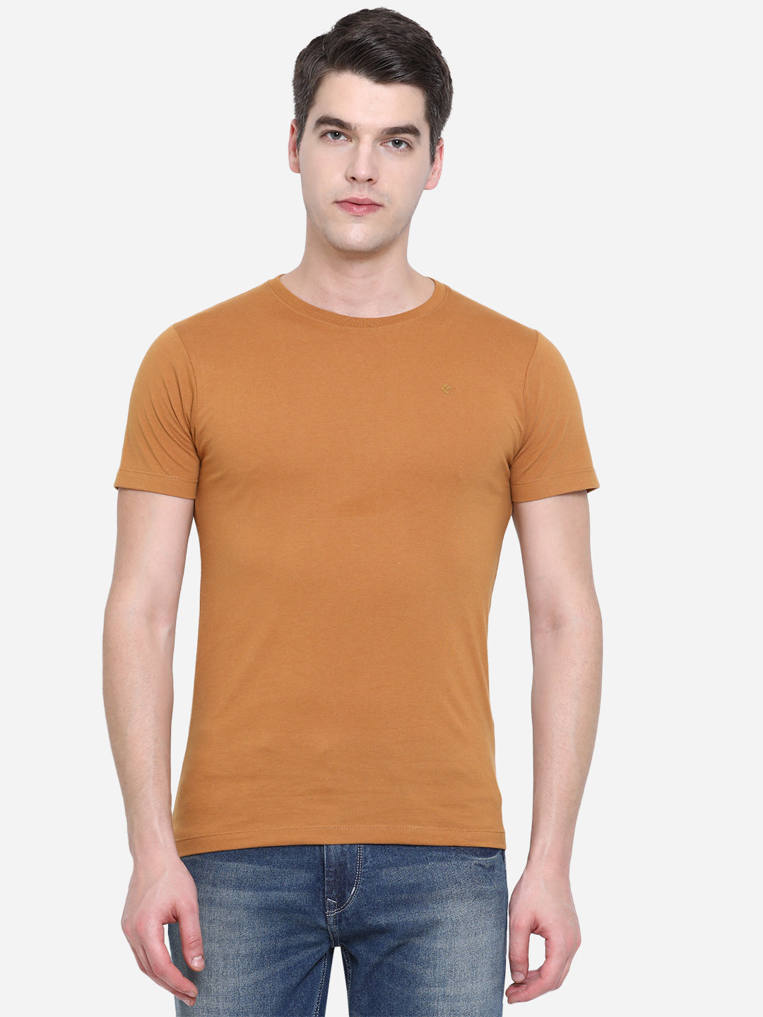 Brown Solid Slim Fit T-Shirt | pehervi